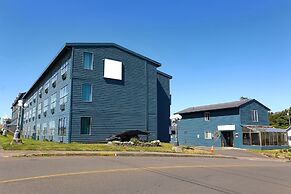 OYO Waves Hotel Newport OR - NYE Beach