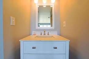 OYO Waves Hotel Newport OR - NYE Beach