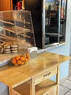 OYO Waves Hotel Newport OR - NYE Beach