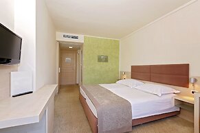 Hotel Mediteran Plava Laguna