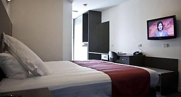 Brighton Hotel Motel