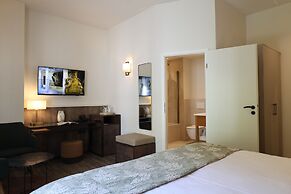 Cocoon Hotel Belair