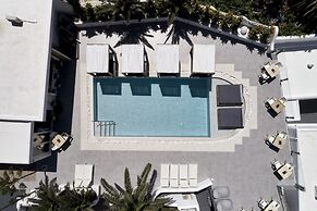 Callia Retreat Adults Only