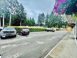 Riverside Resort & RV Park