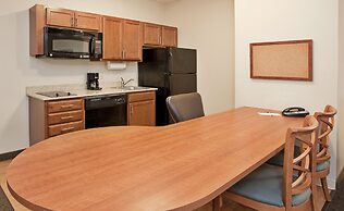 Candlewood Suites Northeast Kansas City by IHG