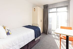 Hotel Give