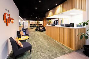 Hotel Give