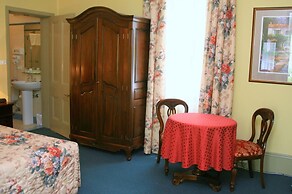 Avonmore on the Park Boutique Hotel