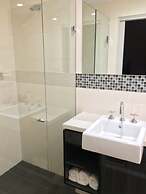 Avonmore on the Park Boutique Hotel