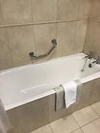 Maudlins House Hotel