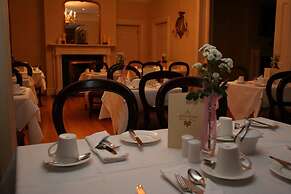 Maudlins House Hotel