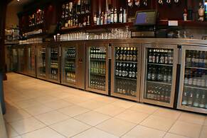 Maudlins House Hotel