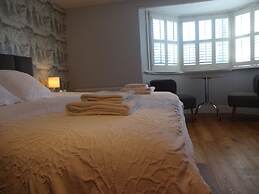 Aquarium Guest House