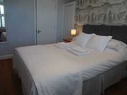 Aquarium Guest House