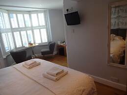 Aquarium Guest House