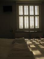 Aquarium Guest House