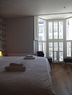 Aquarium Guest House