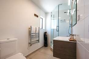 Onetangi Beach Apartments