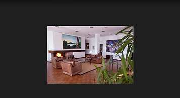 Hotel del Lago Golf & Art Resort