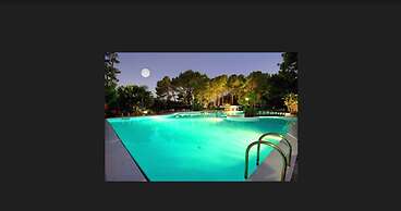 Hotel del Lago Golf & Art Resort