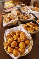 Hotel del Lago Golf & Art Resort