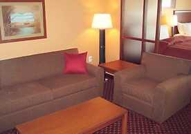 Quality Suites Near Cedar Creek Lake