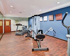 Quality Suites Near Cedar Creek Lake