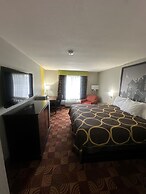 Super 8 by Wyndham Lake of the Ozarks