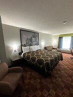 Super 8 by Wyndham Lake of the Ozarks