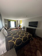 Super 8 by Wyndham Lake of the Ozarks