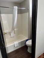 Super 8 by Wyndham Lake of the Ozarks
