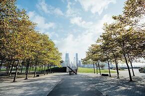 Holiday Inn Newark International Airport by IHG