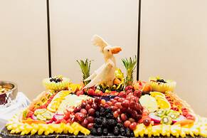 Holiday Inn Newark International Airport by IHG