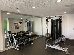 Holiday Inn Newark International Airport by IHG