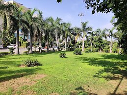 Radisson Hotel Sector 29 Gurugram