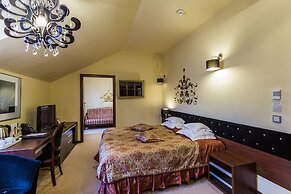 Dwór Kombornia Hotel & SPA