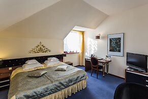 Dwór Kombornia Hotel & SPA