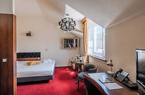Dwór Kombornia Hotel & SPA