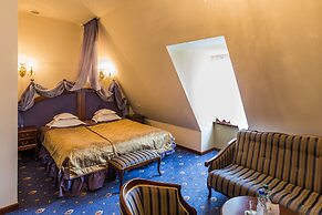 Dwór Kombornia Hotel & SPA