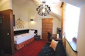 Dwór Kombornia Hotel & SPA