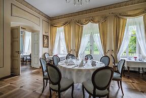 Dwór Kombornia Hotel & SPA