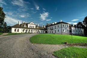 Dwór Kombornia Hotel & SPA