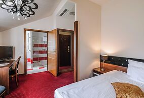 Dwór Kombornia Hotel & SPA