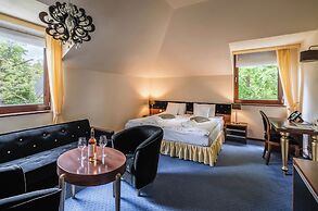 Dwór Kombornia Hotel & SPA