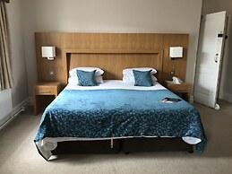 The Links Country Park Hotel