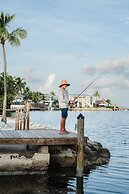 Fisher Inn Resort & Marina