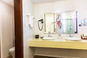 Best Western Premier Accra Airport Hotel