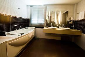 Best Western Premier Accra Airport Hotel