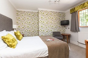 De Rougemont Manor Hotel & Suites