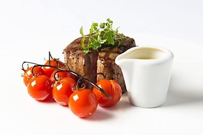 De Rougemont Manor Hotel & Suites